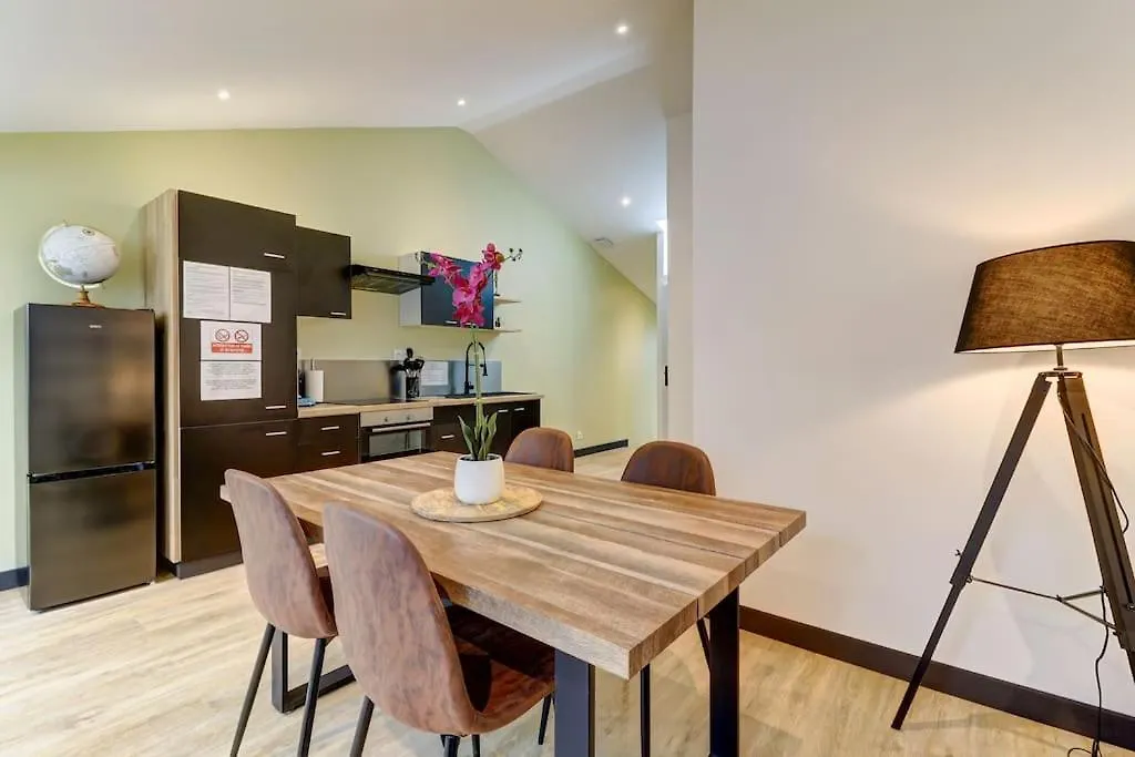 LA CAMBUSE TOPDESTINATION-BOURG  0*, Bourg-en-Bresse France